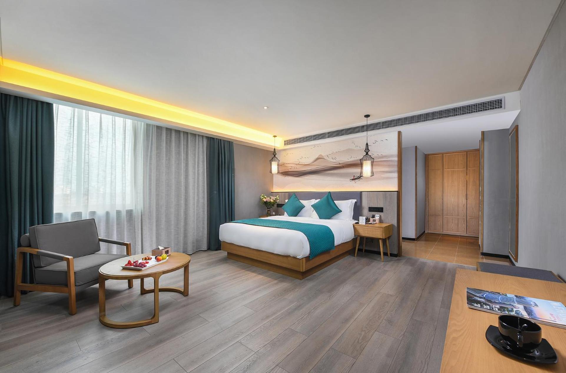 Mehood Lestie International Hotel Nancun Wanbo Metro Station Branch - Free Shuttle Bus To Canton Fair Complex During Canton Fair Period & Free Breakfast & Free Afternoon Tea & Free Midnight Snack & Free Vpn Internet Access ภายนอก รูปภาพ