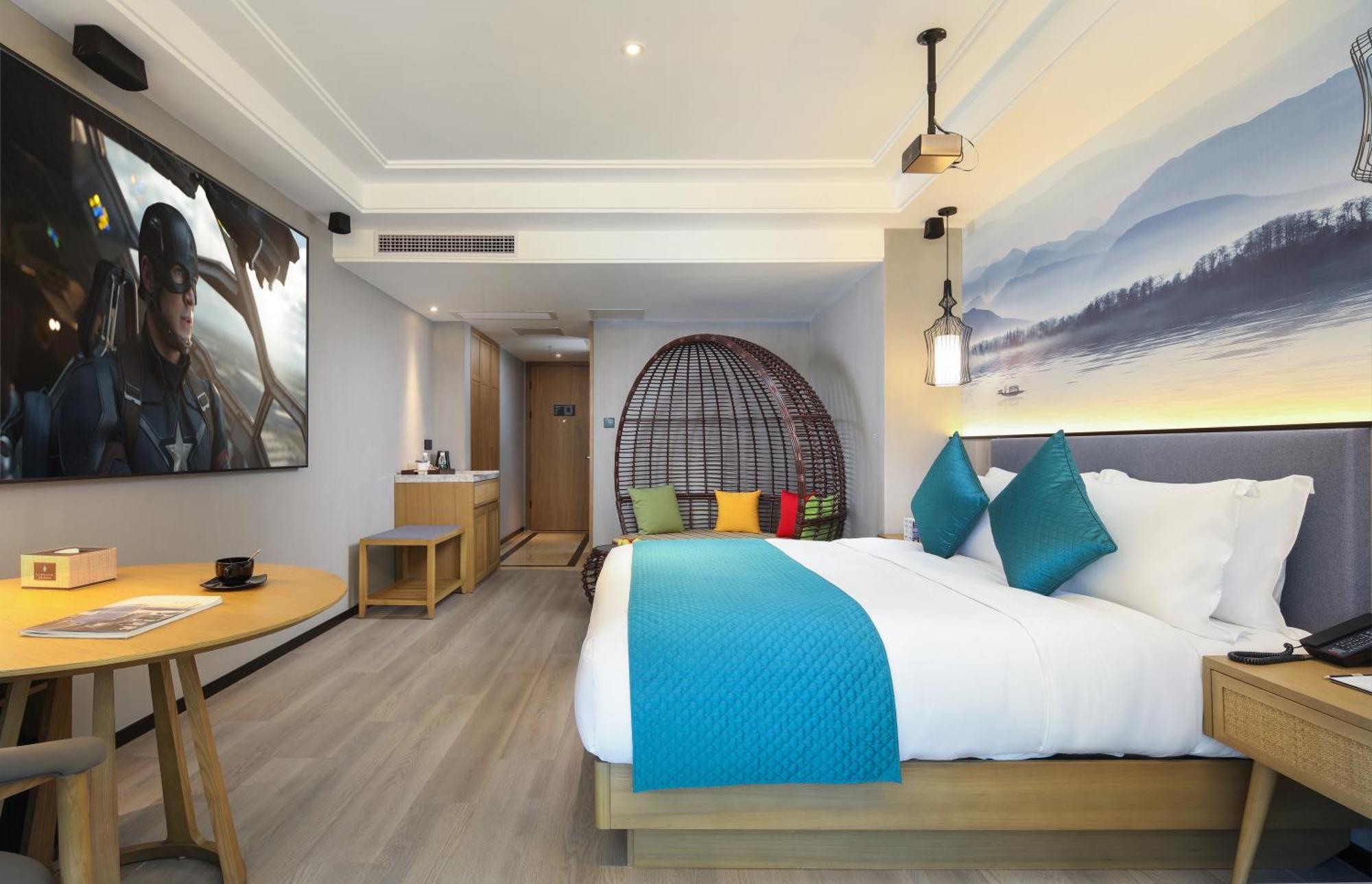 Mehood Lestie International Hotel Nancun Wanbo Metro Station Branch - Free Shuttle Bus To Canton Fair Complex During Canton Fair Period & Free Breakfast & Free Afternoon Tea & Free Midnight Snack & Free Vpn Internet Access ภายนอก รูปภาพ